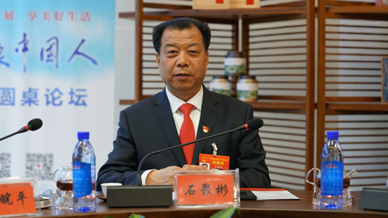 石聚彬 全國人大代表、好想你健康食品股份有限公司黨委書記、董事長兼總經理